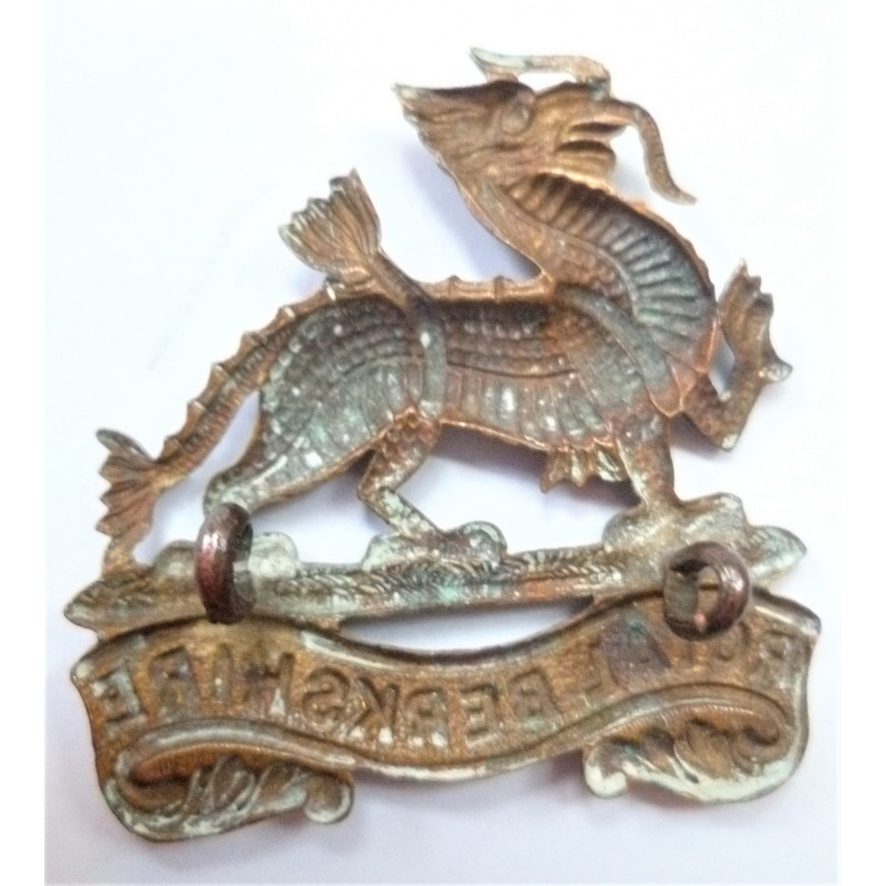 Highland Light Infantry Cap Badge. Glengarry